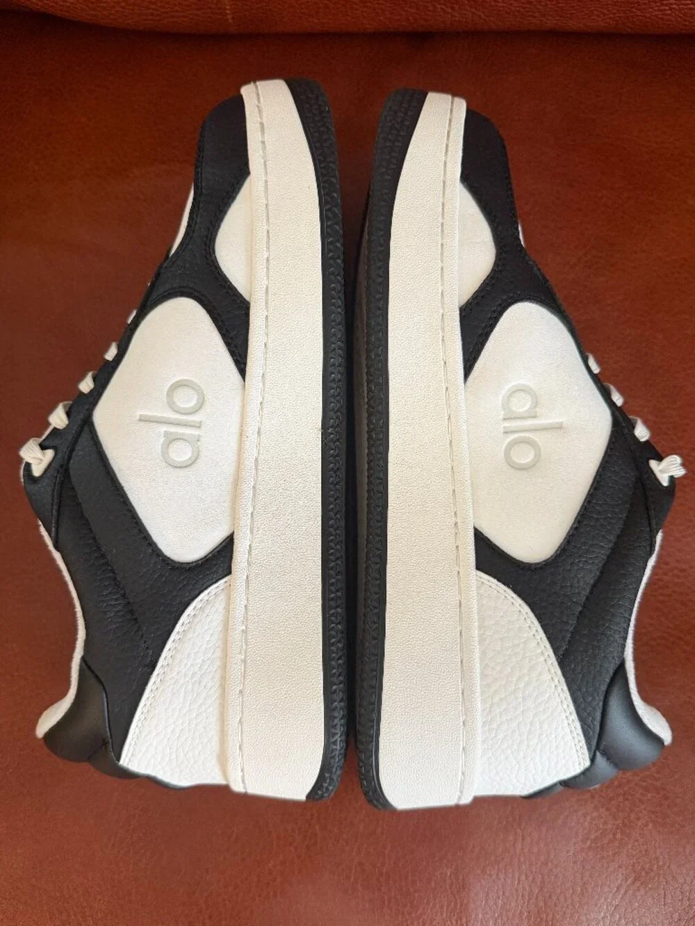 ALO Unisex Recovery Mode Black/White Vegan Leather Sneakers Size: M:8 W:9.5